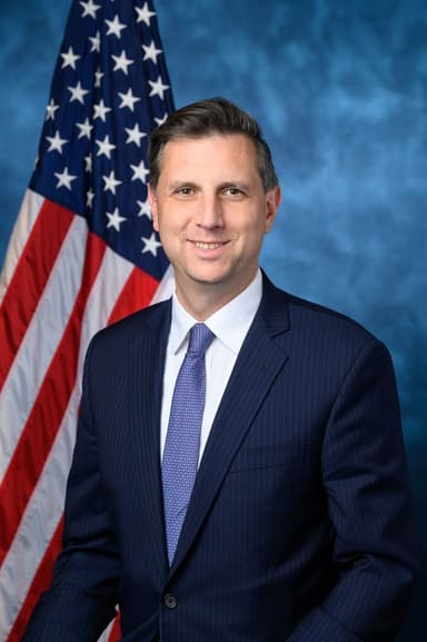 Official portrait of Seth Magaziner, archived from federal-official-portraits.