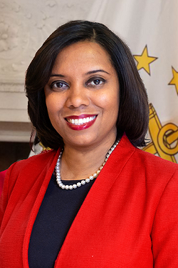 Official portrait of Sabina Matos.