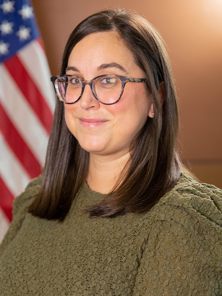 Official portrait of Justine Caldwell.