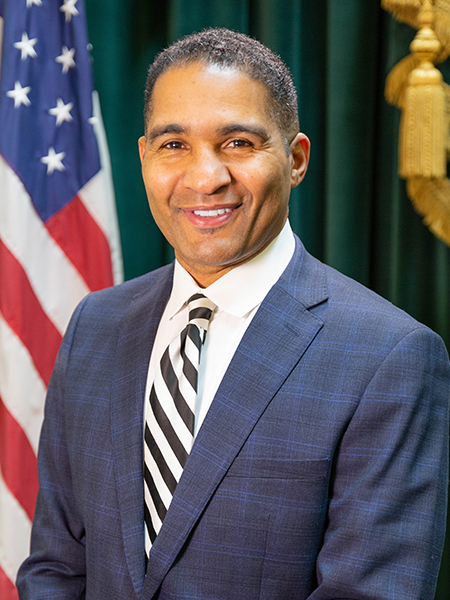 Official portrait of Robert Britto.